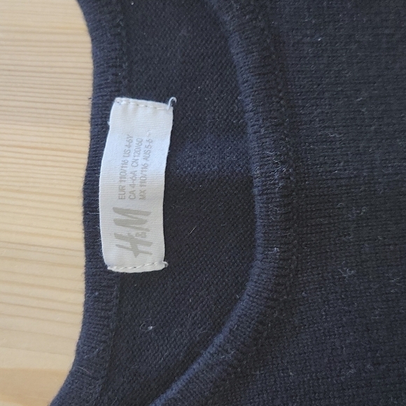 𝅺h&m Girls Knitted Dress US 4-6Y - Picture 3 of 4